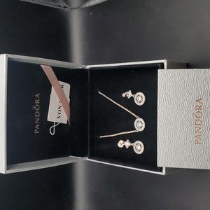 Pandora necklace and earings set